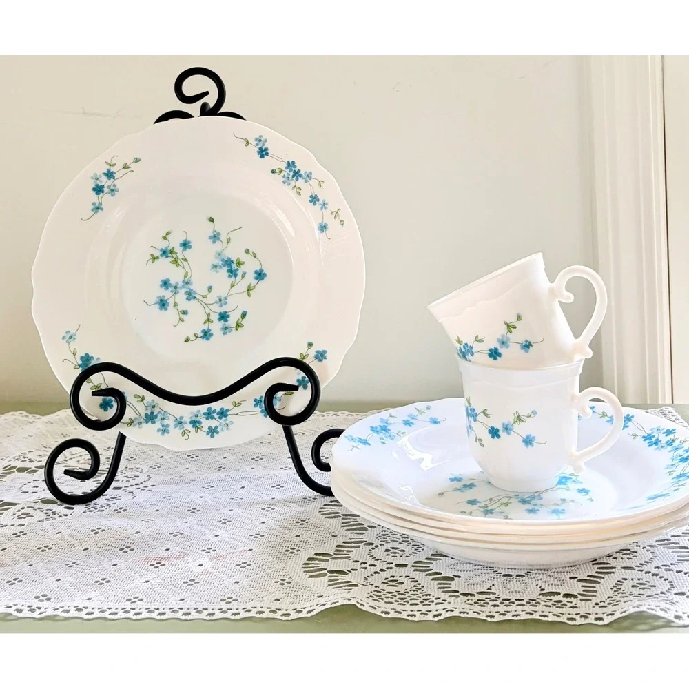 Arcopal France Forget Me Not Milk Glass Set 5 Plates 2 Cups Blue Floral Vintage